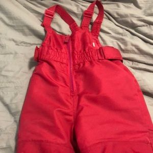 Used toddler snow pants.